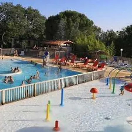 Chalet 4 Etoiles - Piscine - Eechcd مكان تخييم