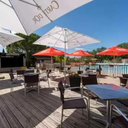 Chalet 4 Etoiles - Piscine - Eechcd مكان تخييم *