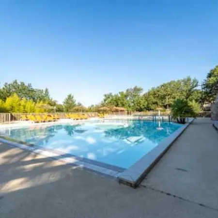 مكان تخييم Chalet 4 Etoiles - Piscine - Eechcd Crayssac