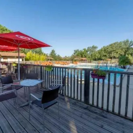 Chalet 4 Etoiles - Piscine - Eechcd *